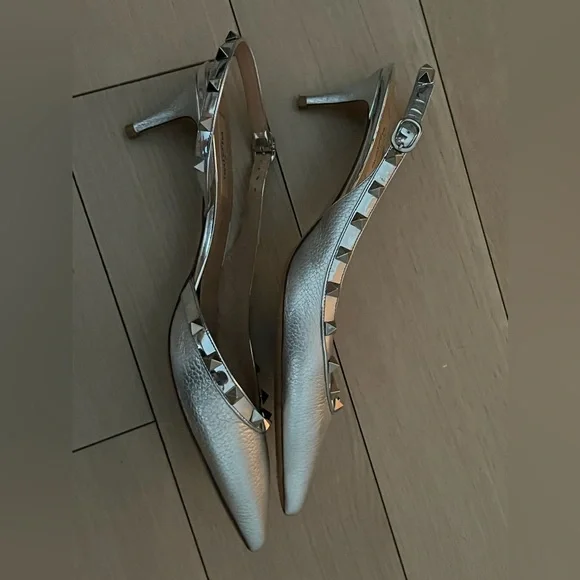 Valentino rockstud kitten heel d’orsay size 41.5 - worn handful of times - Picture 2 of 5